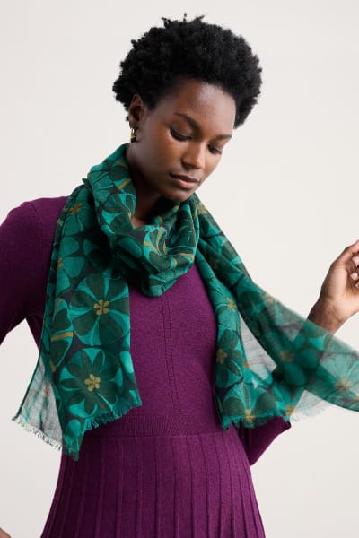 Seasalt Women's Pretty Printed Scarf In Handicraft Flowers Onyx