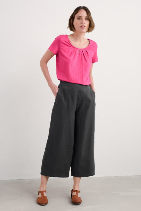 Seasalt Women's Appletree Keyhole Detail T-Shirt in GOTS-Certified Organic Cotton In Tulip