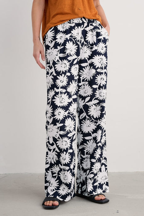 Seasalt Women's Poolfield Printed Trousers In Daisy Shadow Inkwell