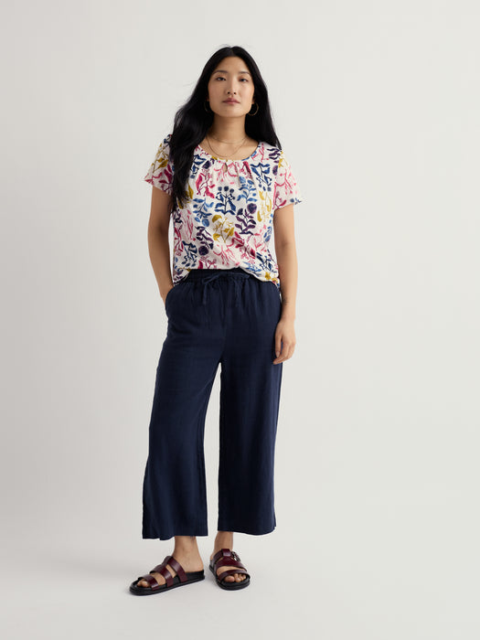 Seaslat Women's Appletree Keyhole Detail T-Shirt In Inky Botanical Chalk