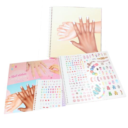 TOPModel Create Your Hand-Design Colouring Book