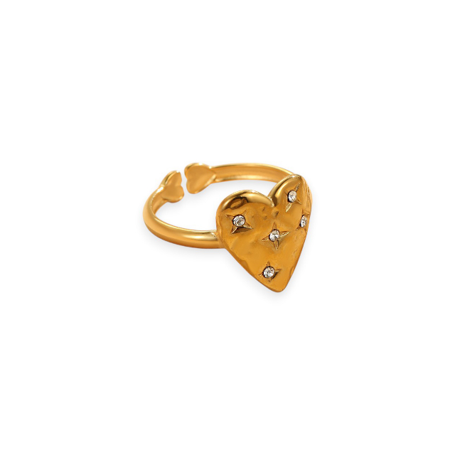 White Leaf Cubic Zirconia Heart Ring 18kt Gold Plate