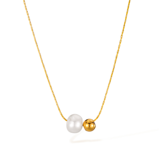 White Leaf Pearl And Ball Necklace 18kt Gold Plate