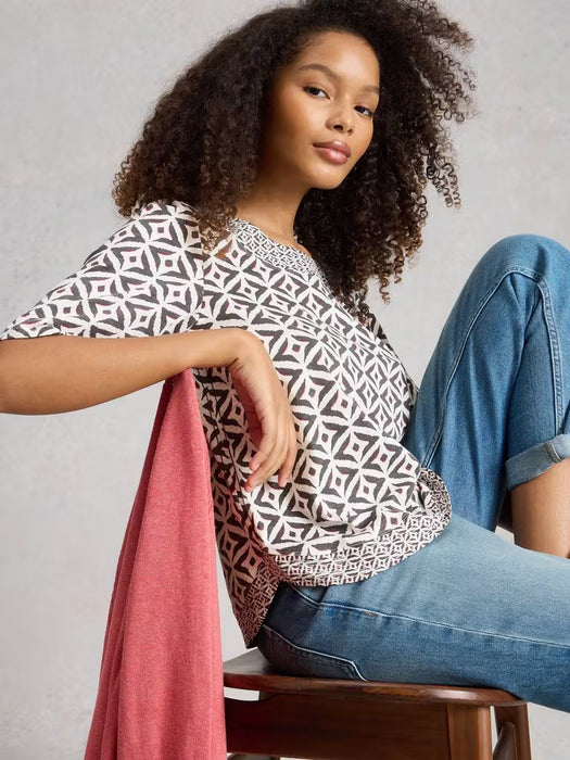 White Stuff Women's Weaver Jersey SS Tee In Ivory Print