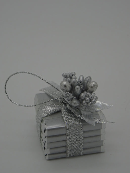 Christmas Table Favours Silver Twinkle Berry Stack