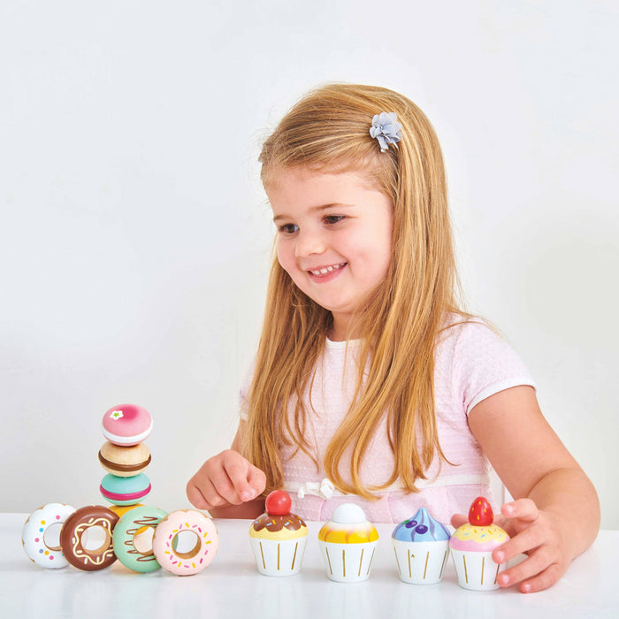 Le Toy Van Petit Four Cupcakes