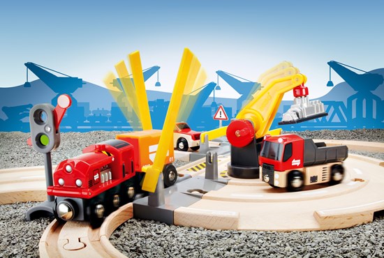 Brio Rail and Road Crane Set