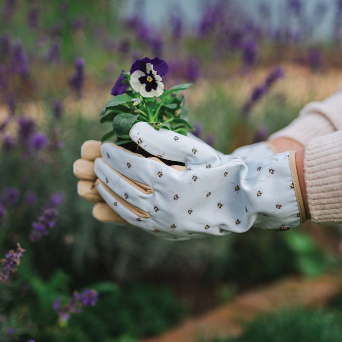 Wrendale Designs Bee Garden Gloves